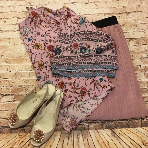 🌸 NWT Beautiful Mauve Top 🌸 - Picture 5 of 7